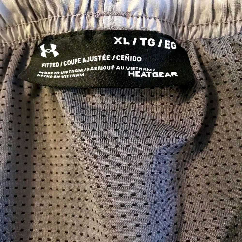 Under Armor XL running shorts
